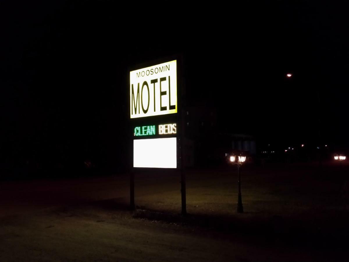 Moosomin Motel Exterior foto
